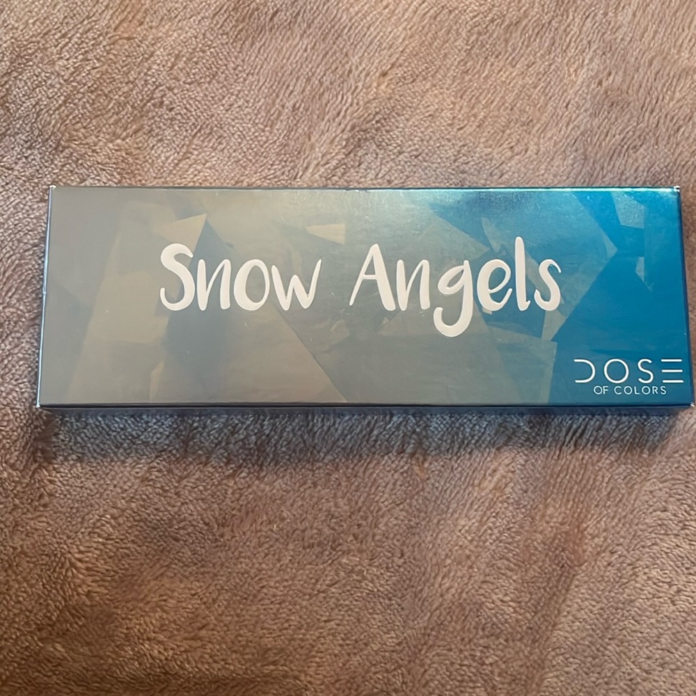 BNIB Dose of Colors Eyeshadow Palette!